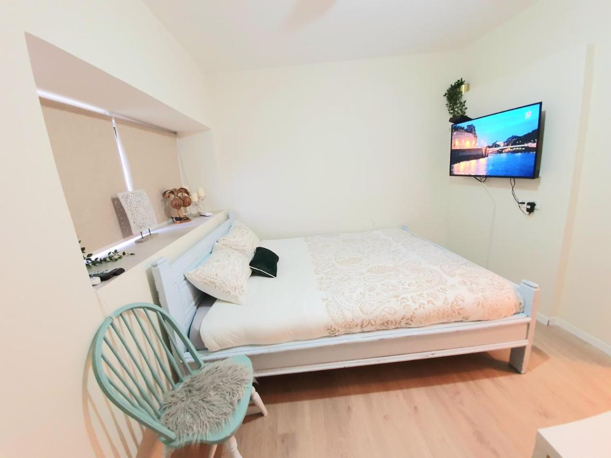 Sunshine Suite Boutique Only 5 Min Walk To The Beach - By Seaelo Eilat Exterior foto