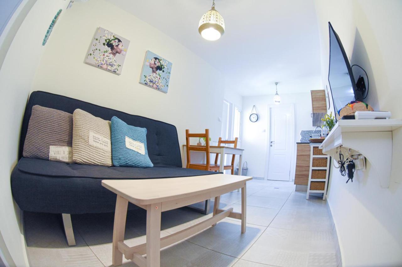 Sunshine Suite Boutique Only 5 Min Walk To The Beach - By Seaelo Eilat Exterior foto